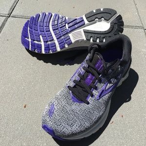 Brooks Shoes - Brooks Women's Adrenaline GTS 19 Brooks Shoes - Brooks Women's Adrenaline GTS 19